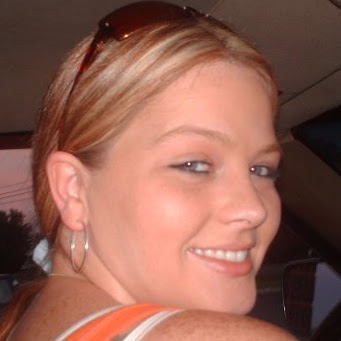 Stephanie Fields Photo 25