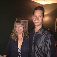 Lisa Hooper Photo 39
