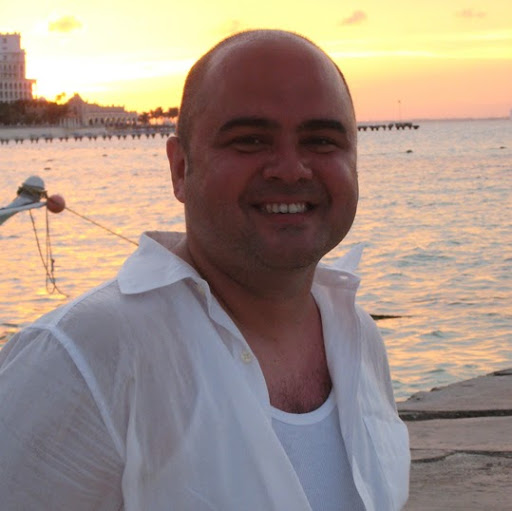 Henry Martinez Photo 33