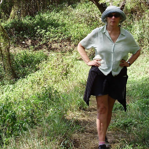 Elizabeth French Photo 25