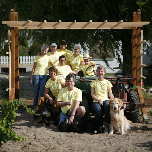 Kelly Petersen Photo 26