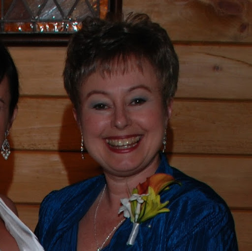 Arlene Thompson Photo 27