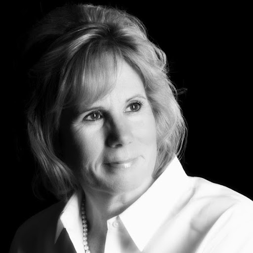 Cynthia Martin Photo 39