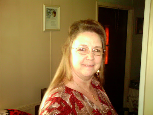 Sandra Daniels Photo 19