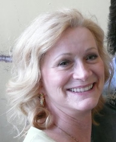 Carol Martin Photo 20