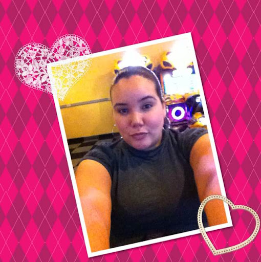 Gina Baez Photo 6