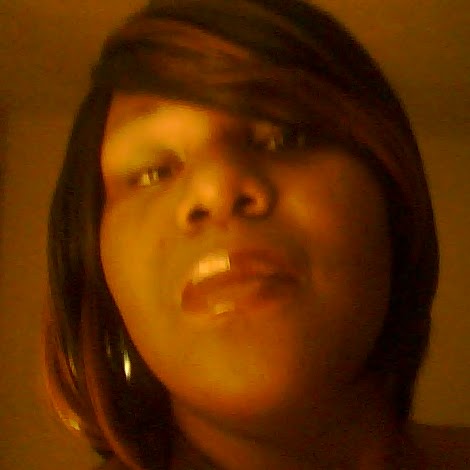 Michelle Moore Photo 19