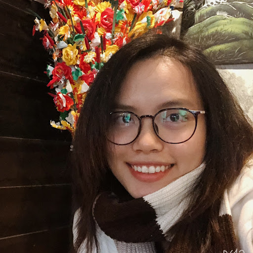 Linh Phan Photo 13