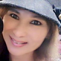 Julia Wong Photo 23