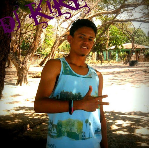 Manrique Rodriguez Photo 12