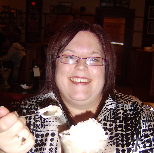 Helen Poole Photo 34