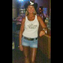 Sandra Robinson Photo 33
