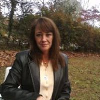 Elizabeth Gore Photo 17