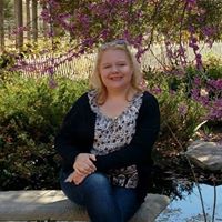 Amy Mcintyre Photo 10