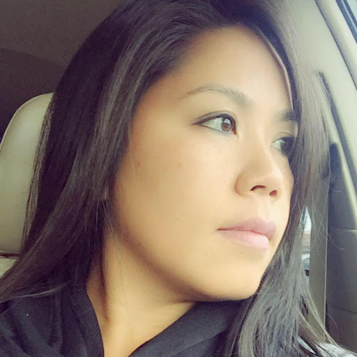 Julie Hoang Photo 7