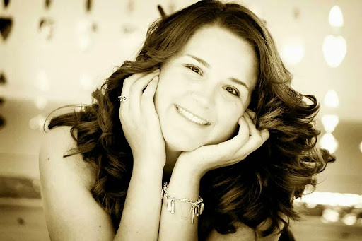 Kayla Taylor Photo 18