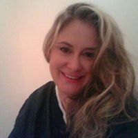 Julie Redding Photo 30