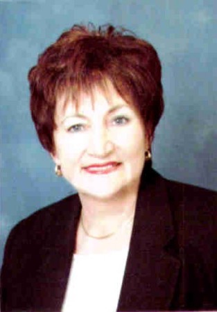 Christine Little Photo 28