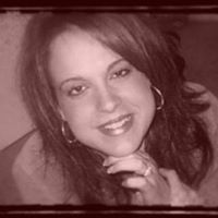 Megan Robinson Photo 13