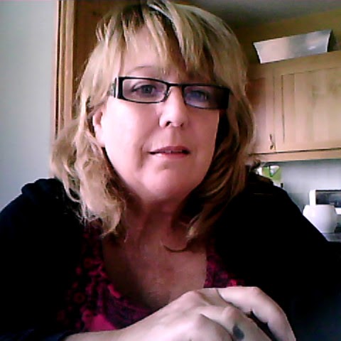 Christine Connolly Photo 24