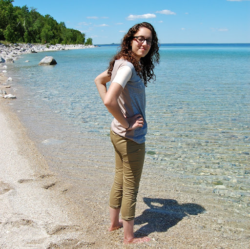 Ellen Winter Photo 34