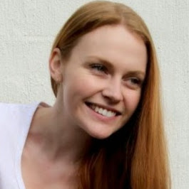 Danielle Singleton Photo 17