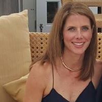 Julia Mcarthur Photo 22
