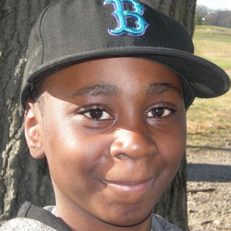 Miguel Warren Photo 13