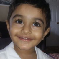 Yasmin Khalid Photo 8