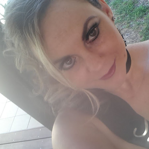 Amy Gay Photo 3