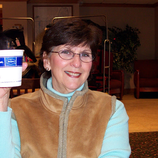 Nancy Lynch Photo 11