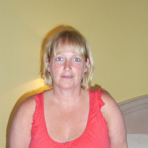 Debbie Hastings Photo 33