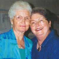 Faye Doss Photo 7