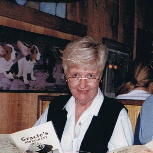 Joyce Robbins Photo 25