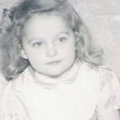 Beverly Stacy Photo 5