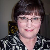 Julia Murphy Photo 18