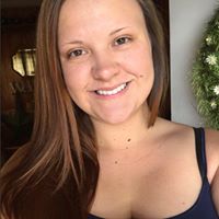 Lizzie Robinson Photo 27