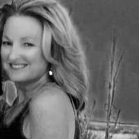 Cynthia Squires Photo 22