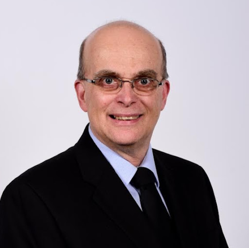 Lloyd Francis Photo 14