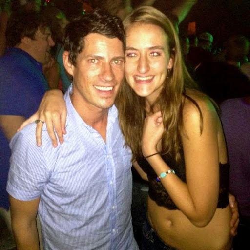 Laura Angell Photo 11