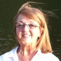Elizabeth Robison Photo 18