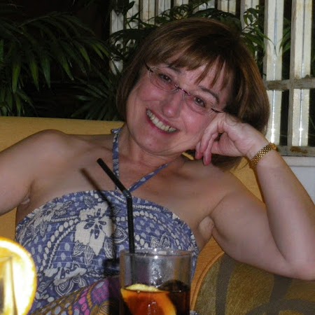 Helen Stuart Photo 15