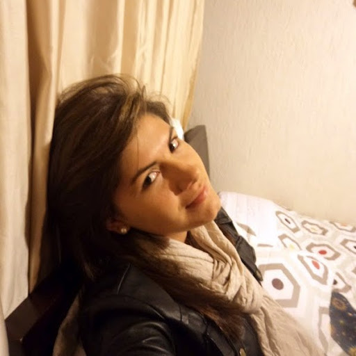 Paula Chaparro Photo 6
