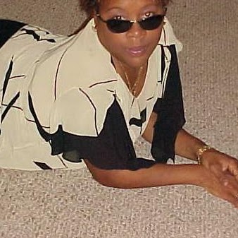 Maxine Robinson Photo 32