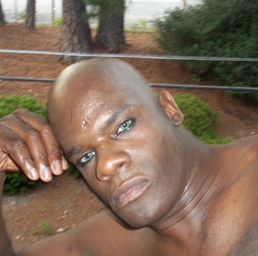 Derrick Collins Photo 17