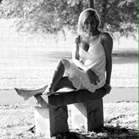 Angela Cook Photo 34