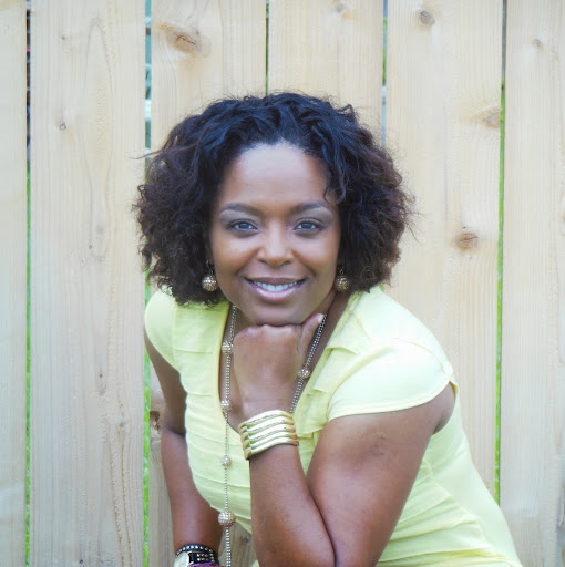 Vanessa Hall Photo 14