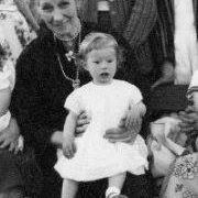 Ruth Warner Photo 15