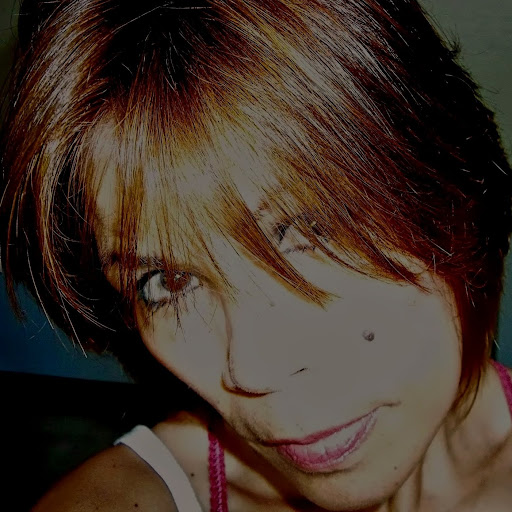 Eva Roberts Photo 42