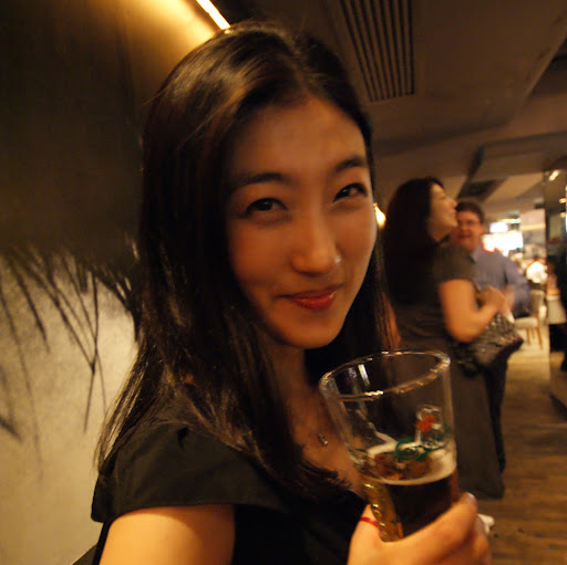 Seunghee Hwang Photo 1